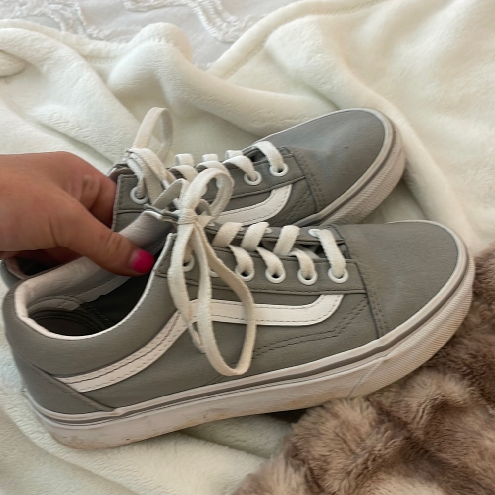womens vans size 6